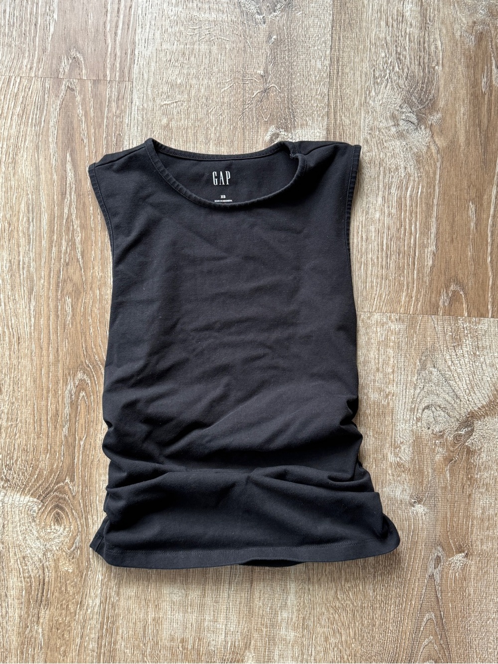 GAP Black Crewneck Tank Top